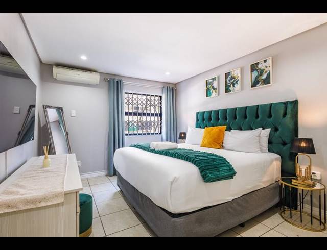 2 BEDROOM APARTMENT FOR SALE IN UMHLANGA RIDGE